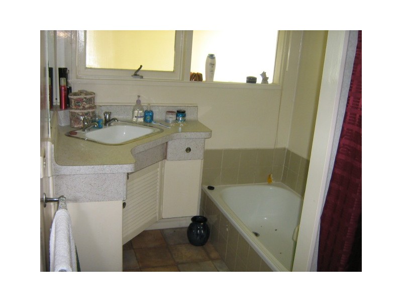 14 Fincham Street, Zeehan TAS 7469