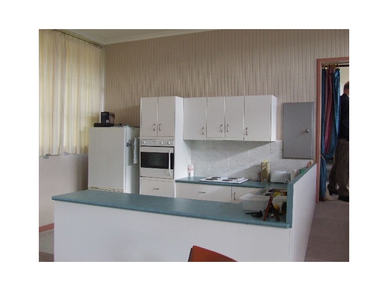 30 King Edward Street, Penguin TAS 7316