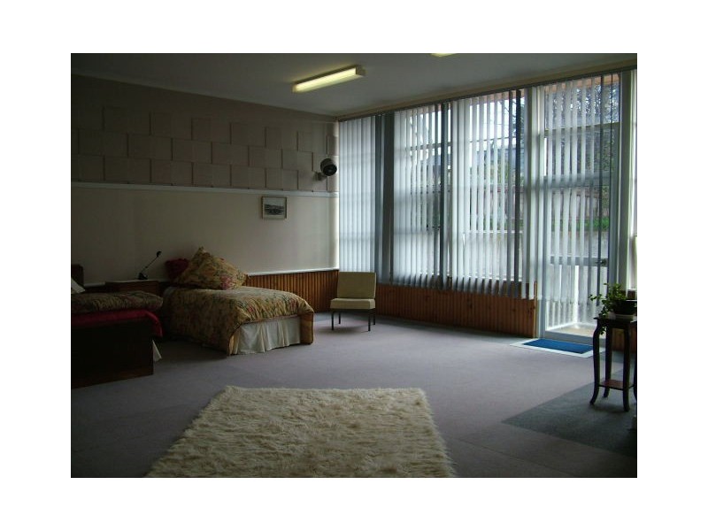30 King Edward Street, Penguin TAS 7316