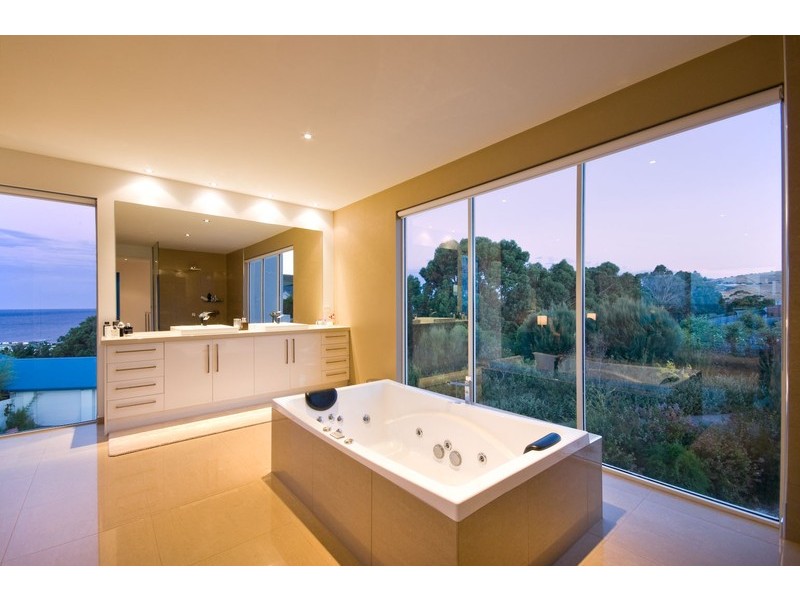 6 Shepton Close, Cooee, Burnie TAS 7320