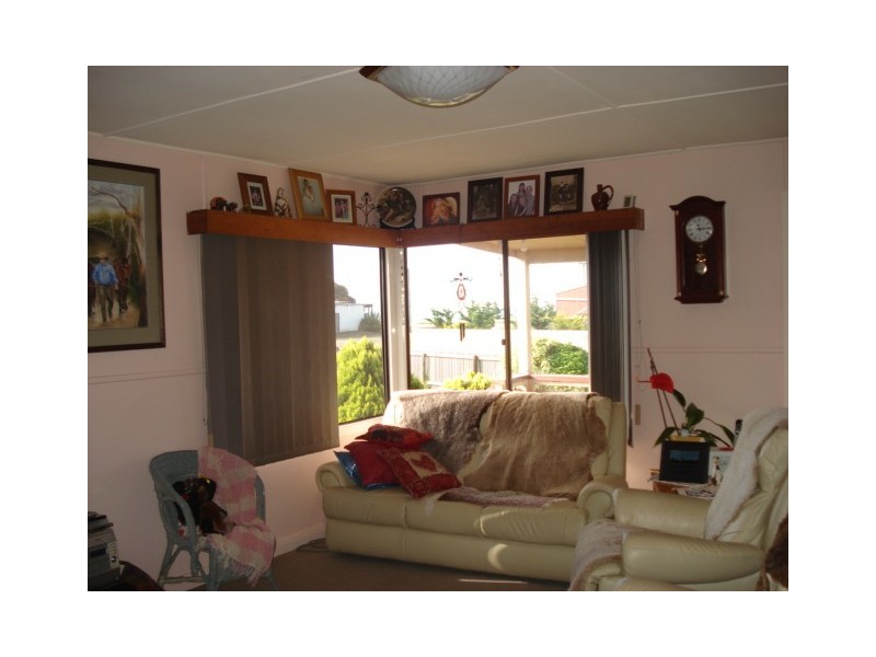 Bertram Street, Naracoopa, King Island TAS 7256