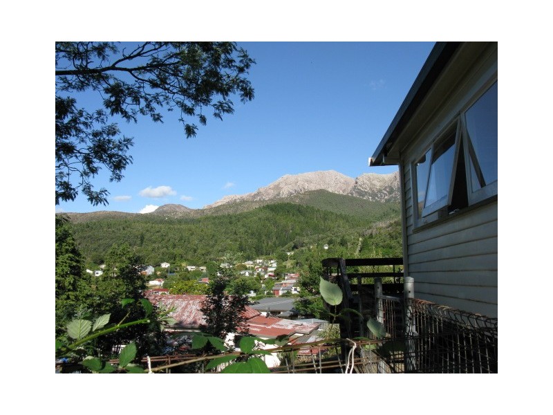 27 Powell Street, Queenstown TAS 7467