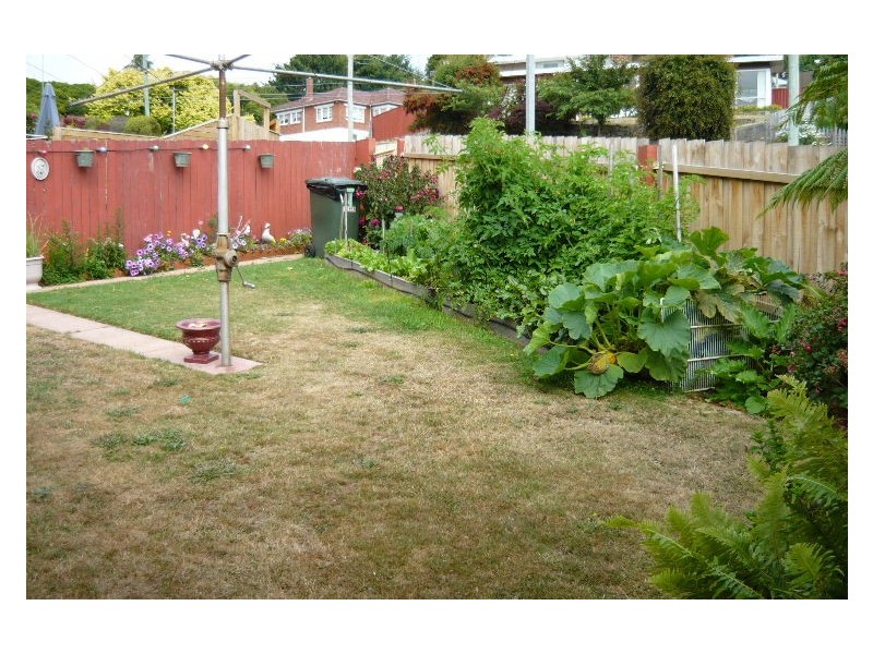 1 Aileen Crescent, Burnie TAS 7320