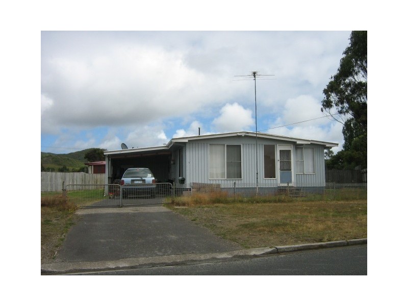 9 Shield Street, Zeehan TAS 7469