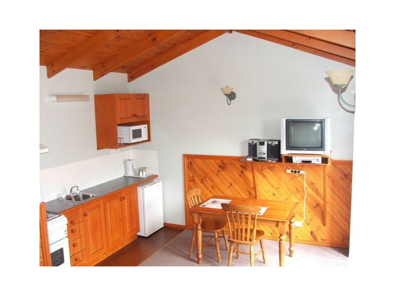 129 The Esplanade, Naracoopa, King Island TAS 7256