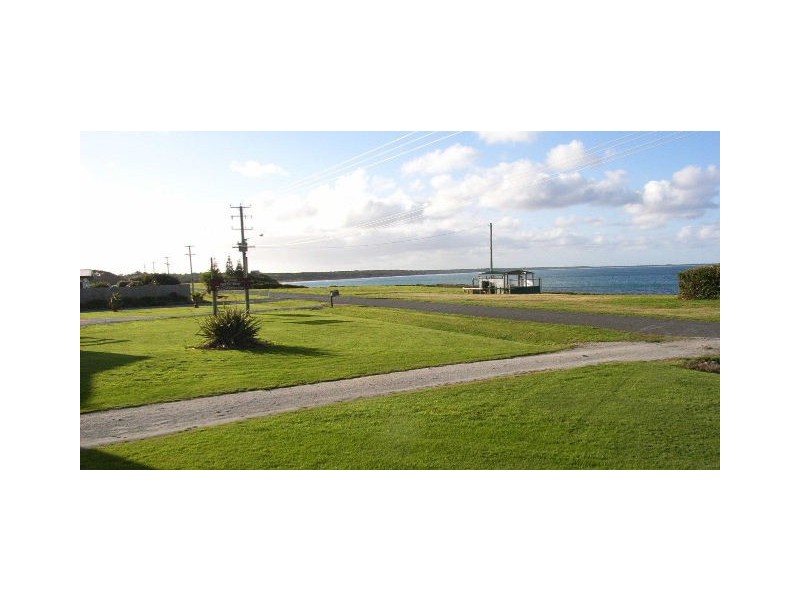129 The Esplanade, Naracoopa, King Island TAS 7256