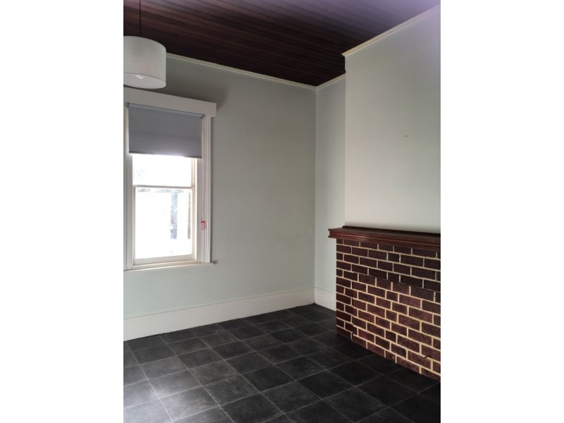 2/21 Jones Street, Burnie TAS 7320