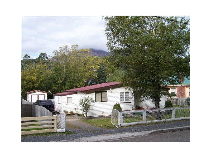 10 Penghana Road, Queenstown TAS 7467