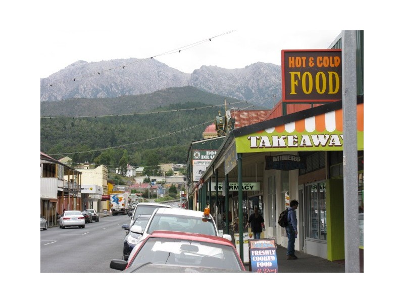 10 Orr Street, Queenstown TAS 7467