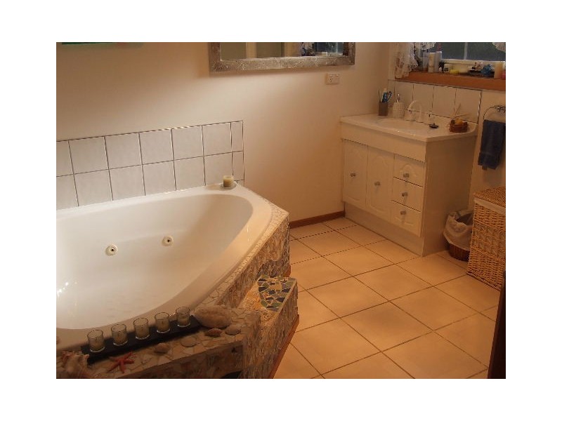 18 Blackwood Parade, Burnie TAS 7320