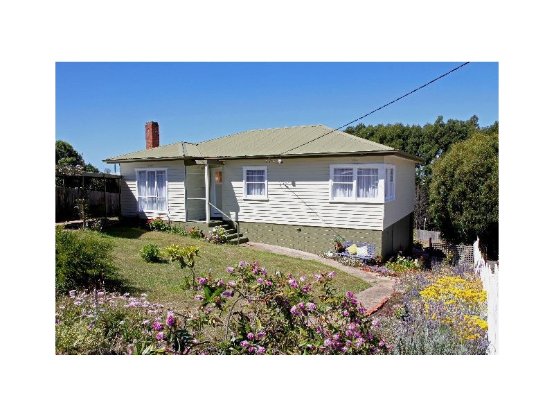 2 Rola Place, Burnie TAS 7320