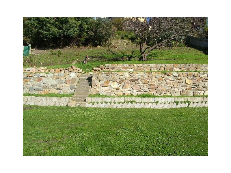 17 Wragg Street, Somerset TAS 7322