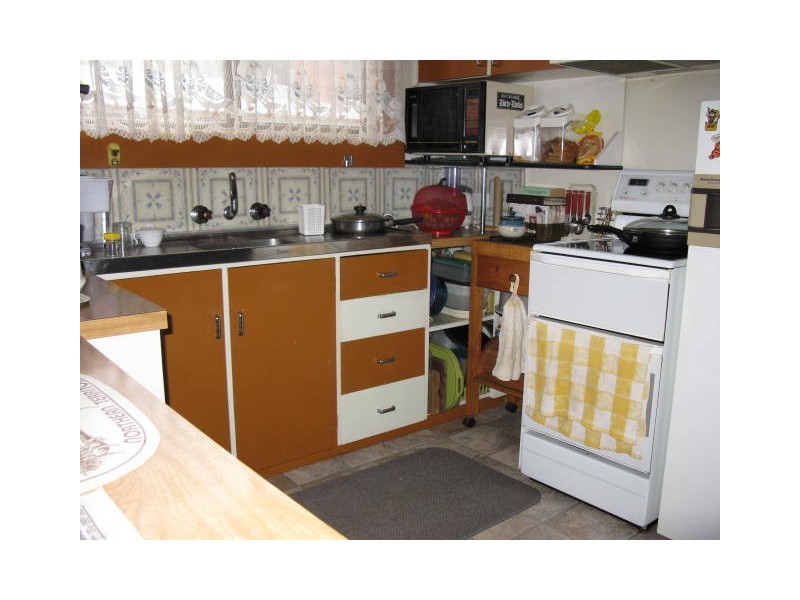 2 Huxley Cresent, Queenstown TAS 7467