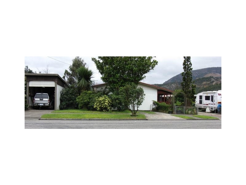 2 Huxley Cresent, Queenstown TAS 7467