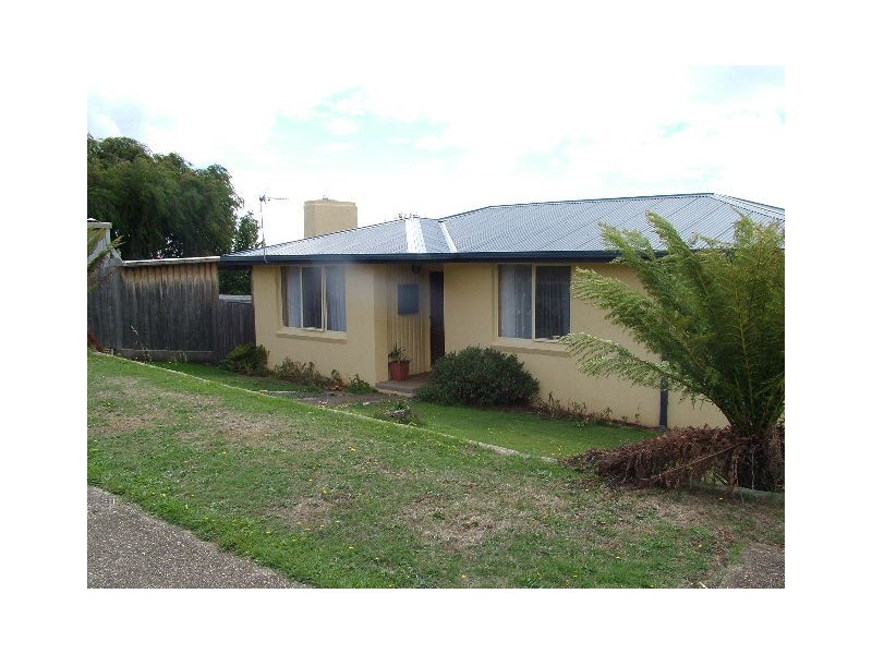 27 Woodward Avenue, Burnie TAS 7320