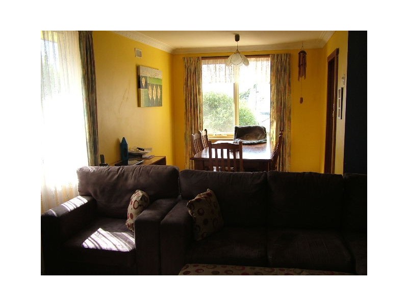 27 Woodward Avenue, Burnie TAS 7320