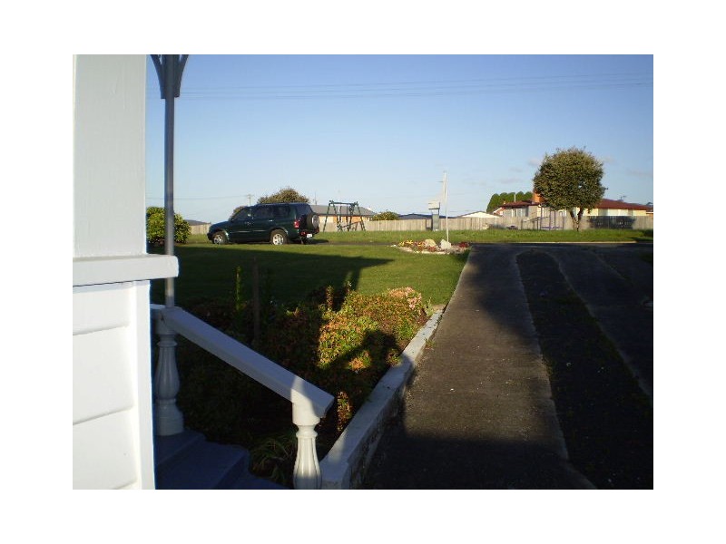 14 Ronald Street, Somerset TAS 7322