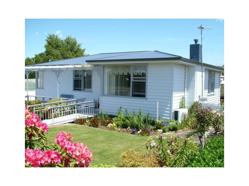 14 Ronald Street, Somerset TAS 7322