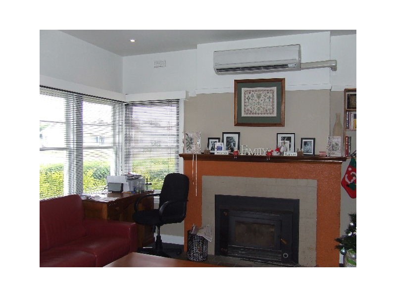 8 Oates Street, Burnie TAS 7320