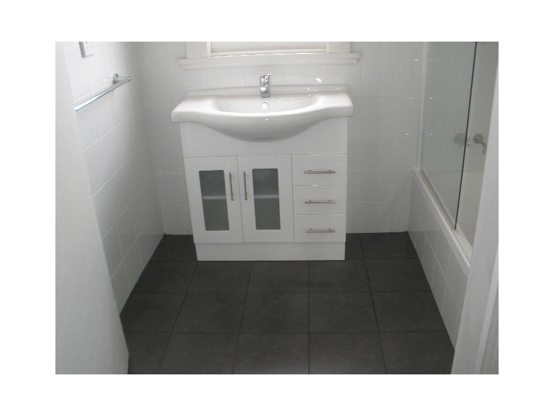 8 Oates Street, Burnie TAS 7320