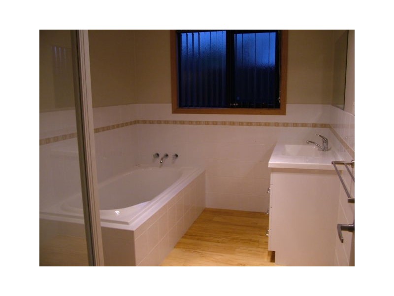 5  Simpson Street, Somerset TAS 7322