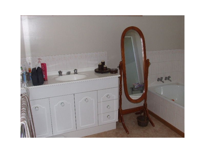 9 Mercedes Place, Burnie TAS 7320