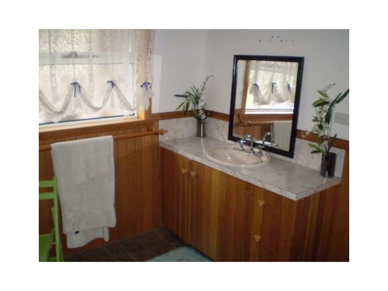 15 Edward Street, Somerset TAS 7322