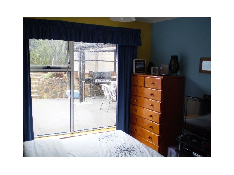 15 Edward Street, Somerset TAS 7322