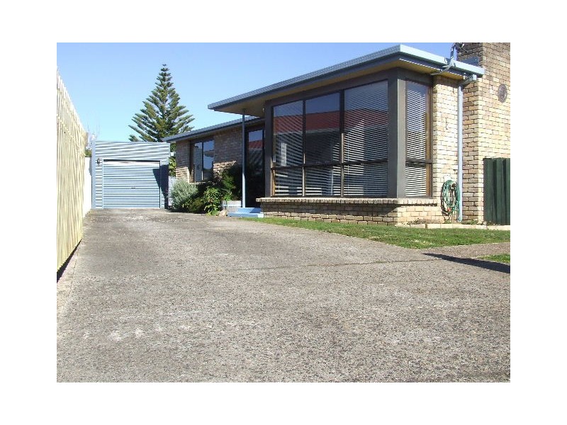 8 Reeve Street, Somerset TAS 7322