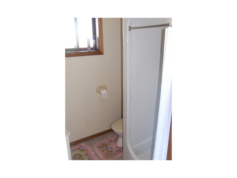 8 Reeve Street, Somerset TAS 7322