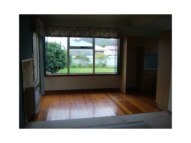 28 Falmouth Street, Somerset TAS 7322