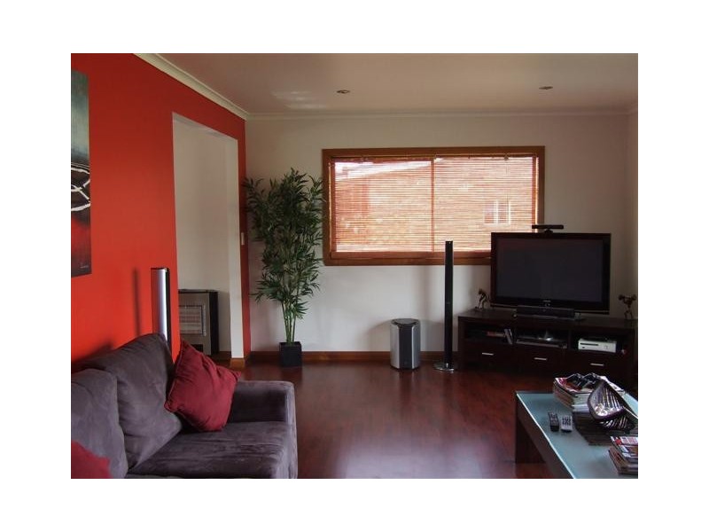 28 Pineleigh Street, Penguin TAS 7316