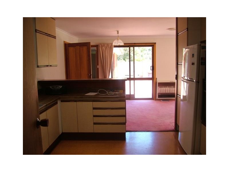 16 Edward Street, Somerset TAS 7322