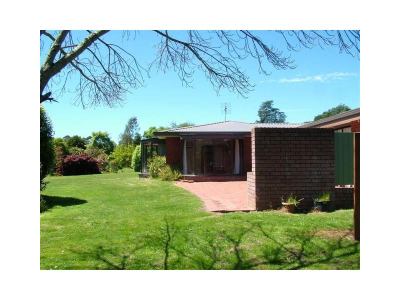 16 Edward Street, Somerset TAS 7322