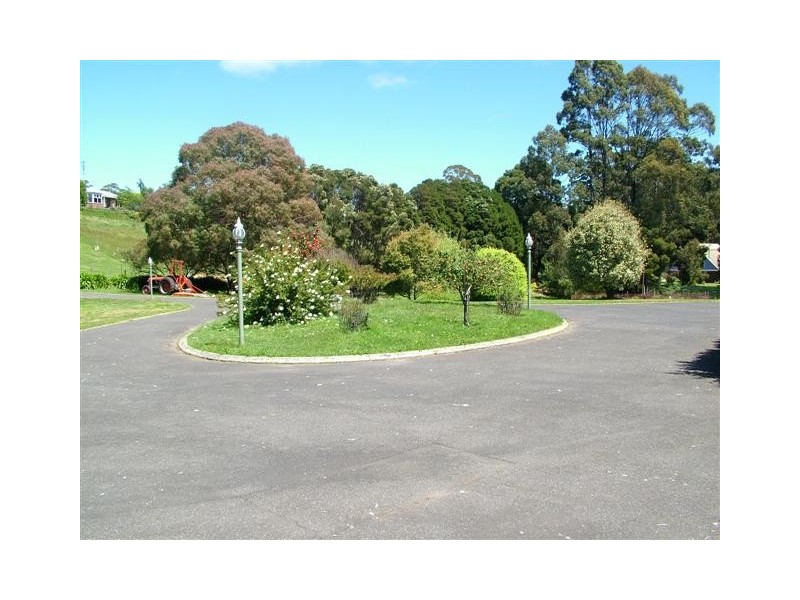 16 Edward Street, Somerset TAS 7322