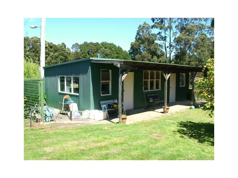 16 Edward Street, Somerset TAS 7322