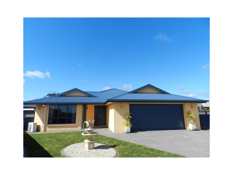 11 Ewington Way, Burnie TAS 7320