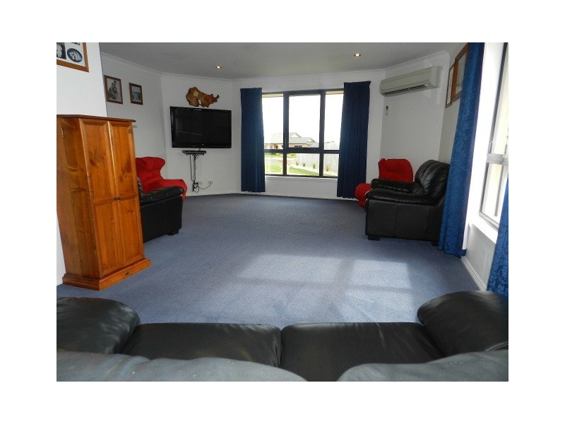 11 Ewington Way, Burnie TAS 7320