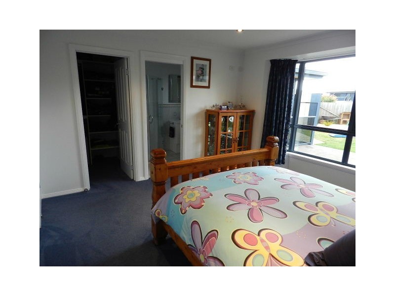 11 Ewington Way, Burnie TAS 7320