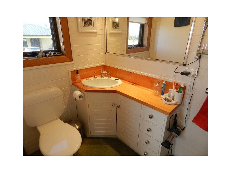 14 Bird Street, Burnie TAS 7320