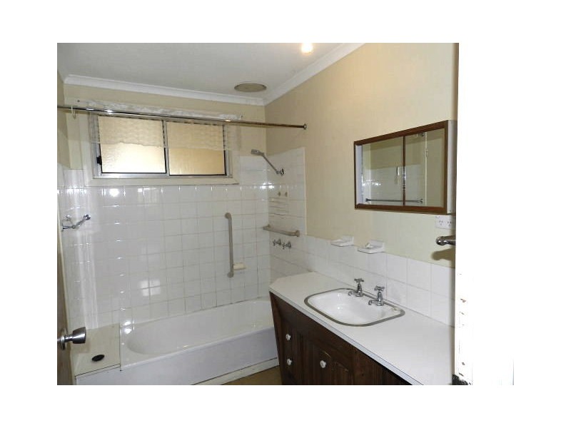 11 Collins Street, Waratah TAS 7321