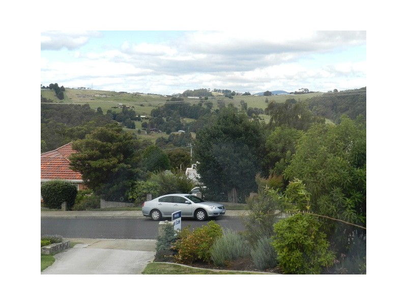 12 McPhee Street, Burnie TAS 7320