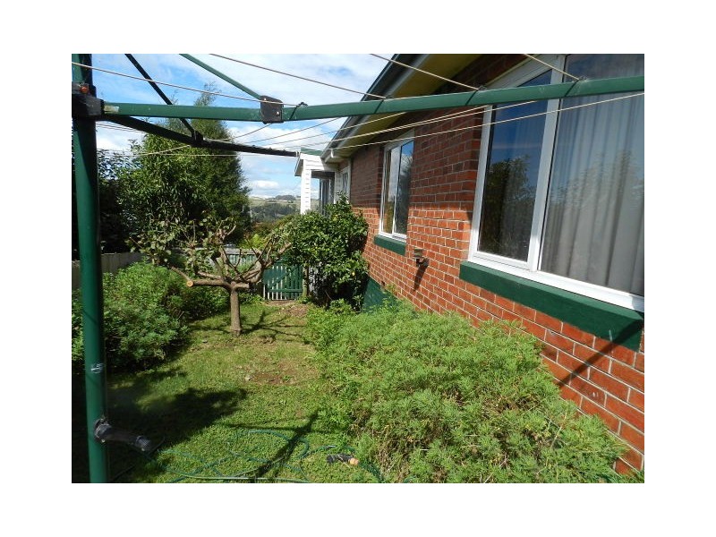 12 McPhee Street, Burnie TAS 7320