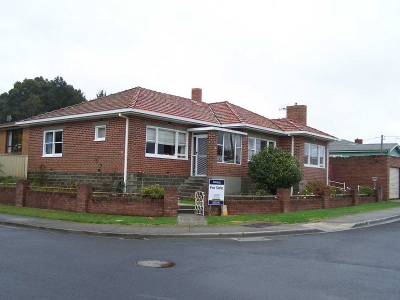 8 Durham Road, Cooee TAS 7320