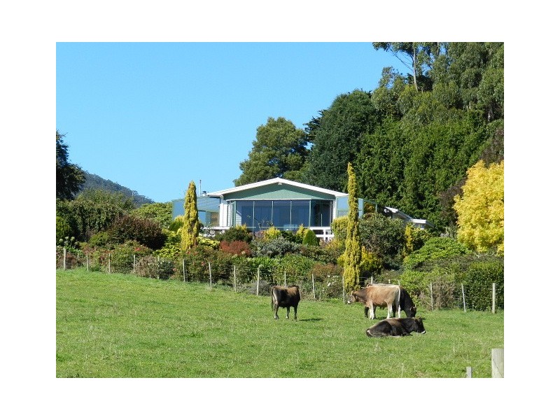 1087 Pine Road, Penguin TAS 7316