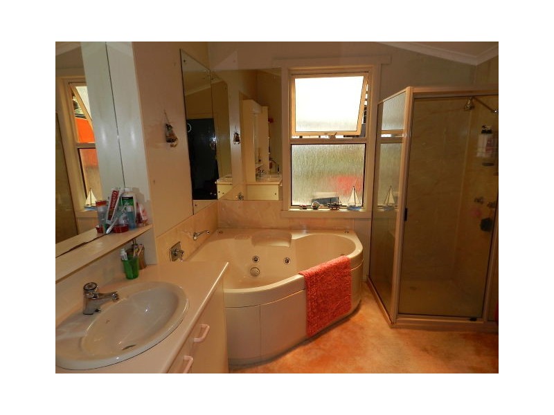 1087 Pine Road, Penguin TAS 7316
