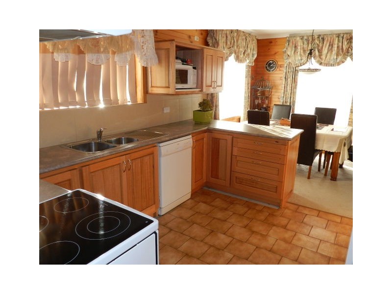 32 Beaufort Street, Somerset TAS 7322