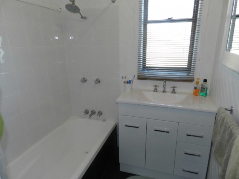 2 Van Diemens Crescent, Burnie TAS 7320