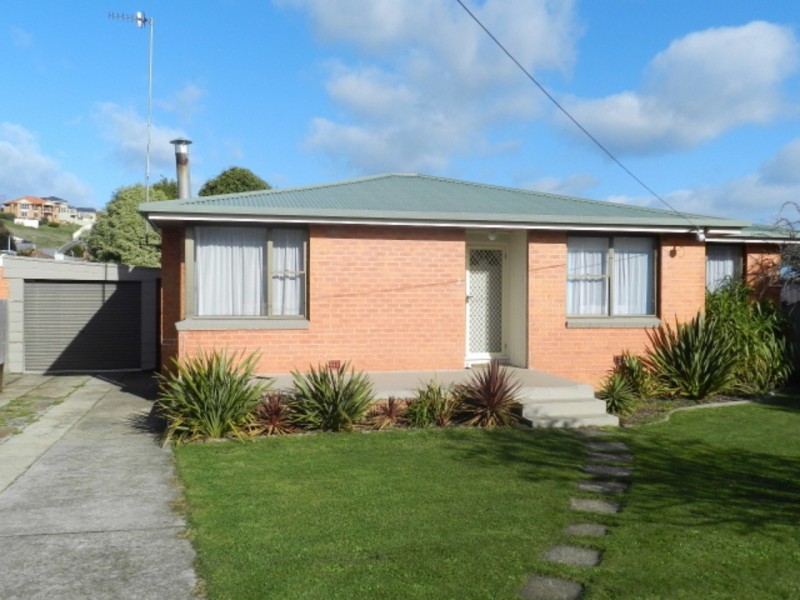2 Van Diemens Crescent, Burnie TAS 7320