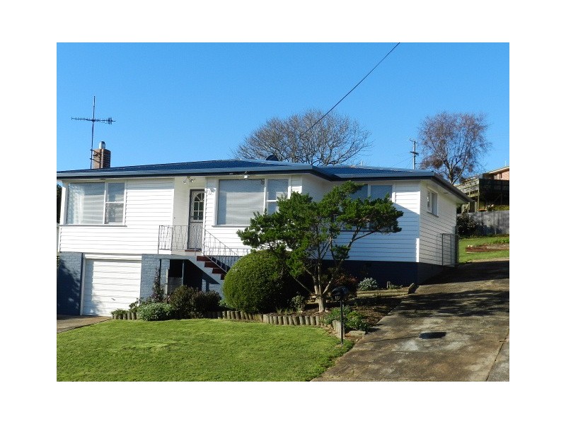 17 Ogden Street, Burnie TAS 7320